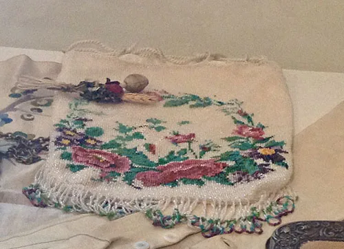 Tiny beaded pouch early 20th century