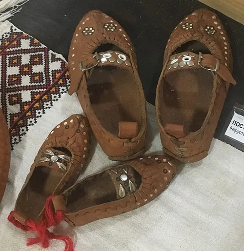Lovely leather shoes postoly for woman and kid from Ukraine 20th century