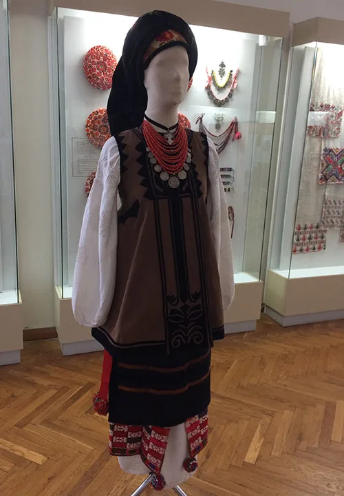 Wonderful Ukrainian national outfit
