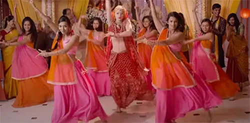 Indian sarees in Iggy Azalea Bounce music video