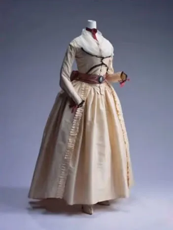 Robe a l’Anglaise 1780 The Kyoto Costume Institute
