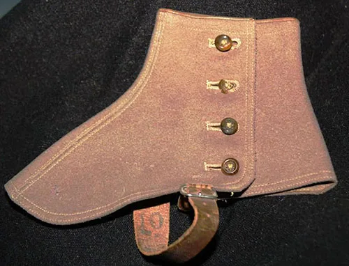 Spatterdashes and gaiters – what’s the difference between these footwear accessories?