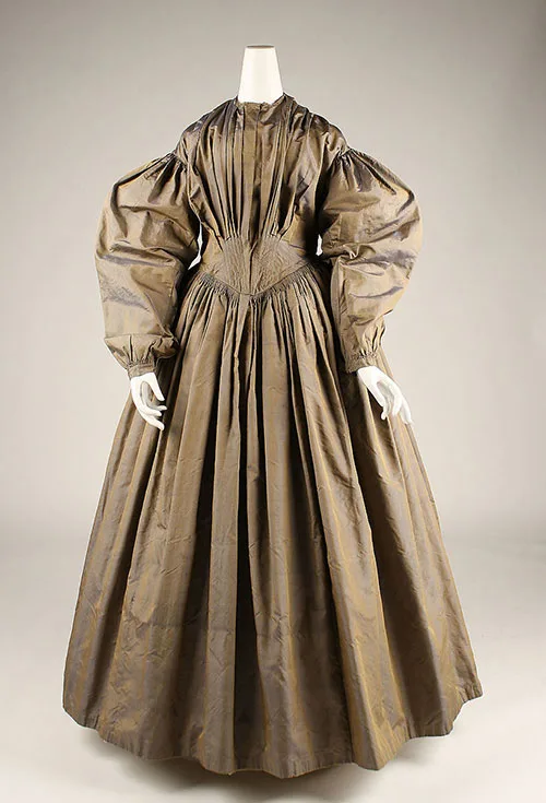 American silk gown with fan-pleated bodice and leg-of-mutton sleeves, early 1840s