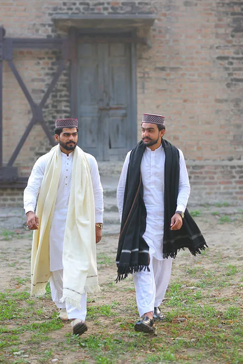 Pakistani topi cap – charming religious headdress