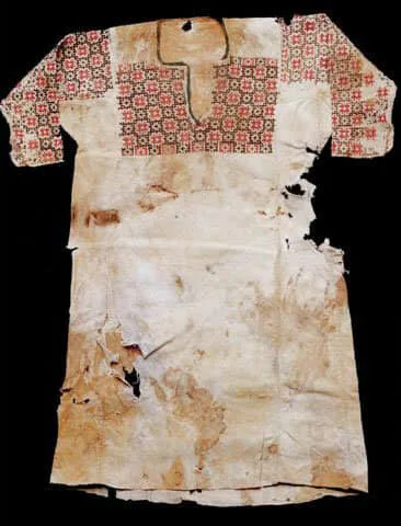 Lebanese 13th-century mummies in cross-stitch embroidered tunics