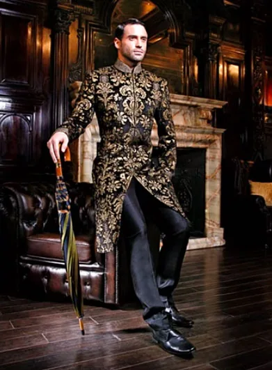 Show costumes in Shadow And Bone series