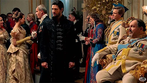 Show costumes in Shadow And Bone series