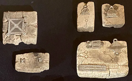 How did molds and tools in 6th-century jeweler’s workshop look like?
