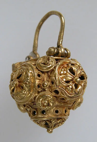 basket earrings, Byzantine, the 10th-11th century
