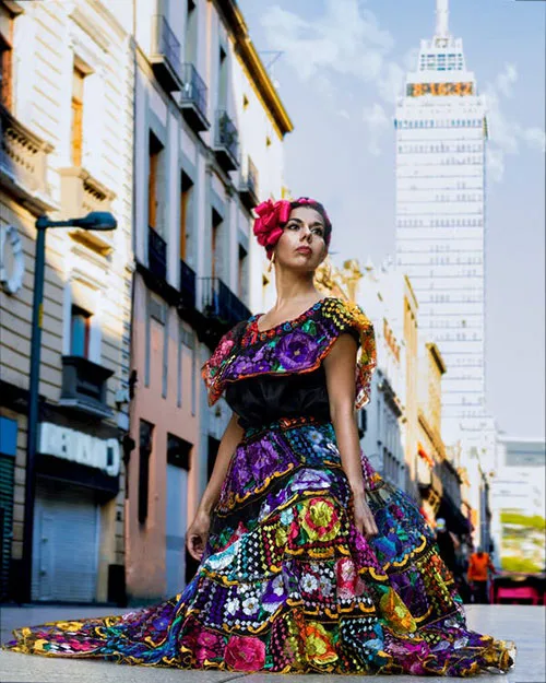 Mexican folklorico dance costumes
