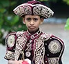 Sri Lankan men ava2