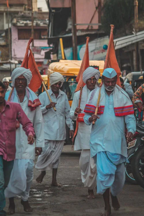 Traditional outfits of Indian men