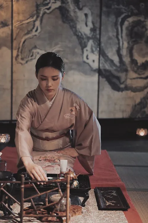 Modern female Japanese kimono ideas