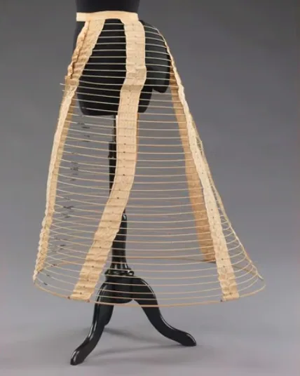 Show costumes in The Empress / Die Kaiserin series