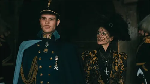 Show costumes in The Empress / Die Kaiserin series