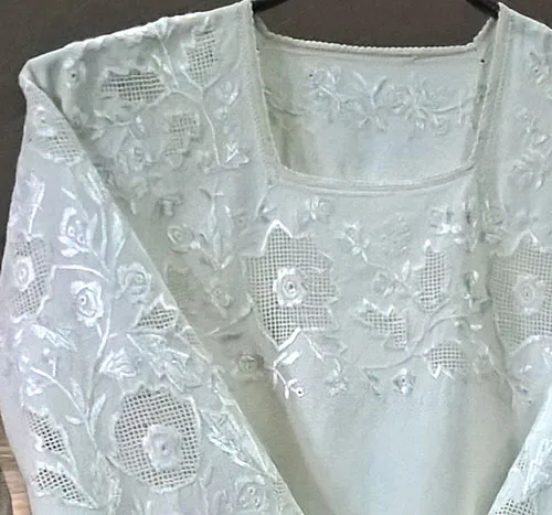 Ukrainian floral embroidery