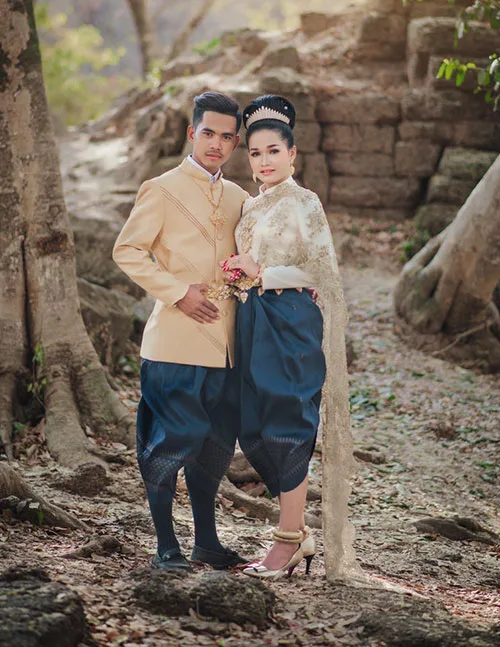 Khmer traditional sampot. What kind of clothing is that?