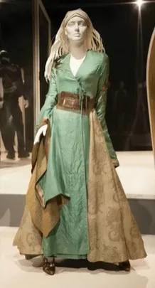 Game of Thrones or House of the Dragon. Which show costumes are better