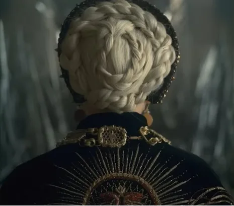 Game of Thrones or House of the Dragon. Which show costumes are better