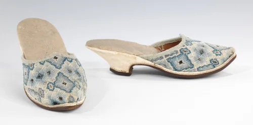 Mule shoes1