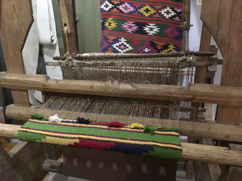 Extravagant 100-year-old spinning and weaving tools from central Ukraine