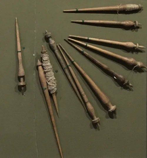 Extravagant 100-year-old spinning and weaving tools from central Ukraine