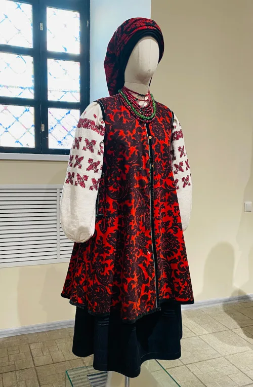 Outstanding collection of Ukrainian traditional costumes