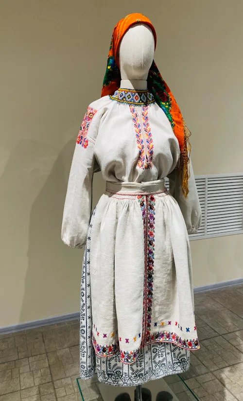 Outstanding collection of Ukrainian traditional costumes