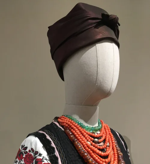 Ukrainian 100-year-old male and female headdresses
