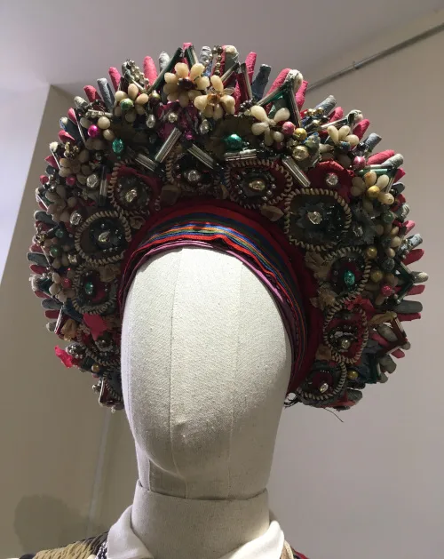 Ukrainian 100-year-old male and female headdresses