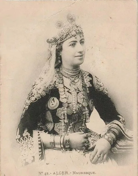 Algerian djeba and karakou – ornate velvet garments of extreme beauty