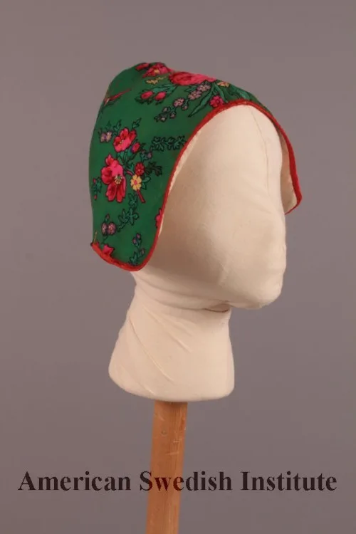 Swedish traditional women’s bonnets – fancy headdresses that would perfectly suit modern fashionistas